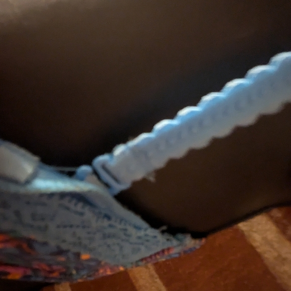 Aerie Strapless Convertible Bra. 34B. Geometric Pattern. - Picture 11 of 16